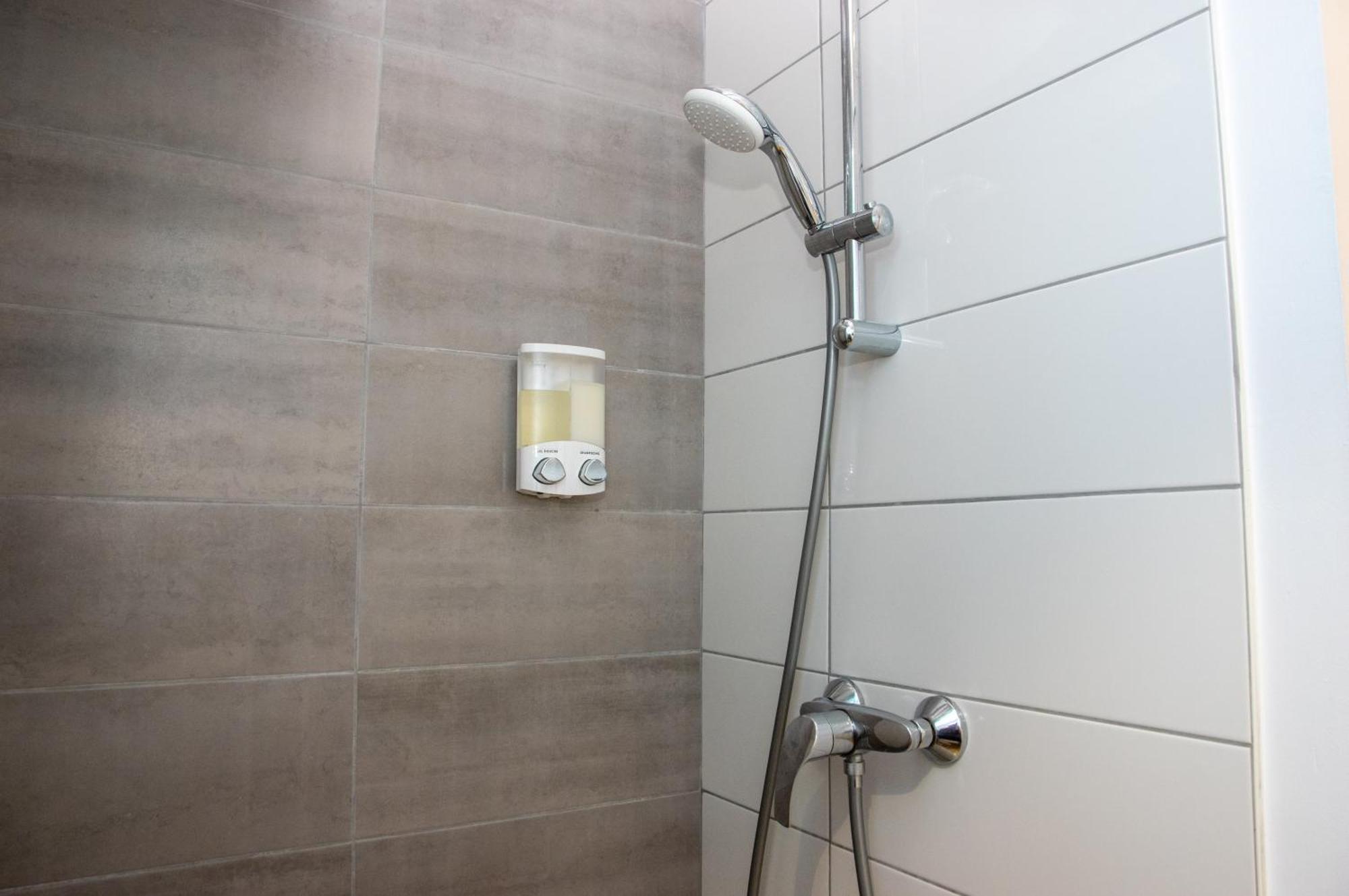 Duplex Cocoon - 10 Min De Blaye - 20 Min Cnpe - Wifi - Tv Hd Lägenhet Saint-Seurin-de-Cursac Exteriör bild