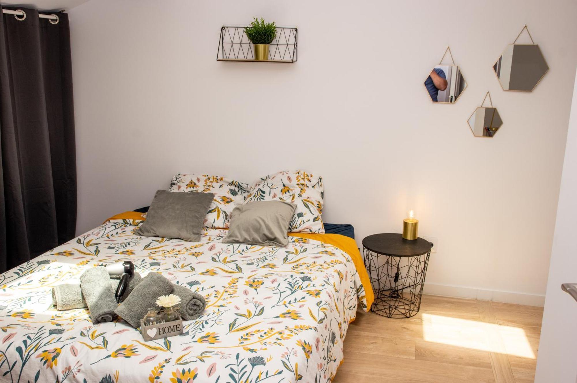 Duplex Cocoon - 10 Min De Blaye - 20 Min Cnpe - Wifi - Tv Hd Lägenhet Saint-Seurin-de-Cursac Exteriör bild