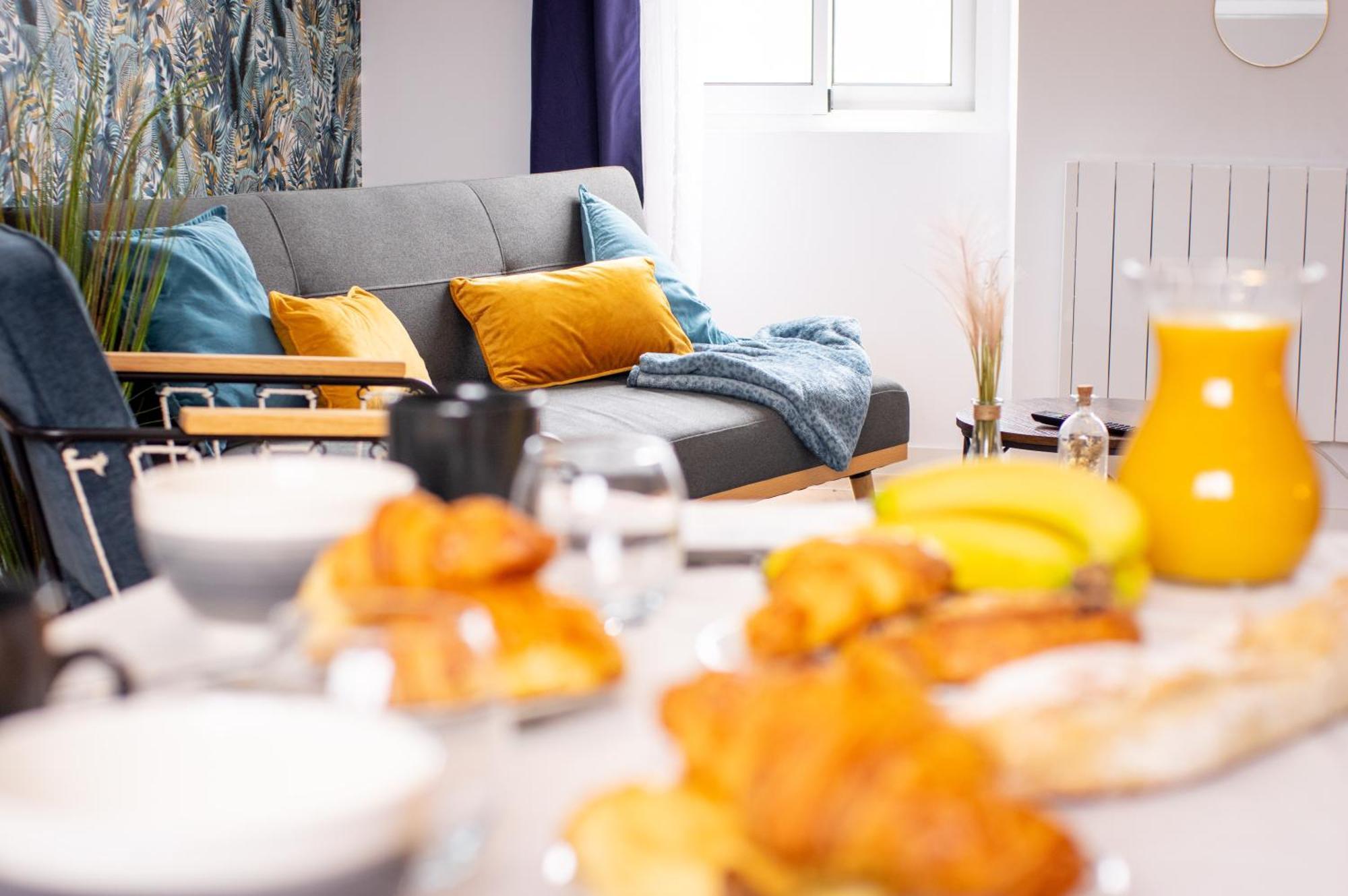 Duplex Cocoon - 10 Min De Blaye - 20 Min Cnpe - Wifi - Tv Hd Lägenhet Saint-Seurin-de-Cursac Exteriör bild