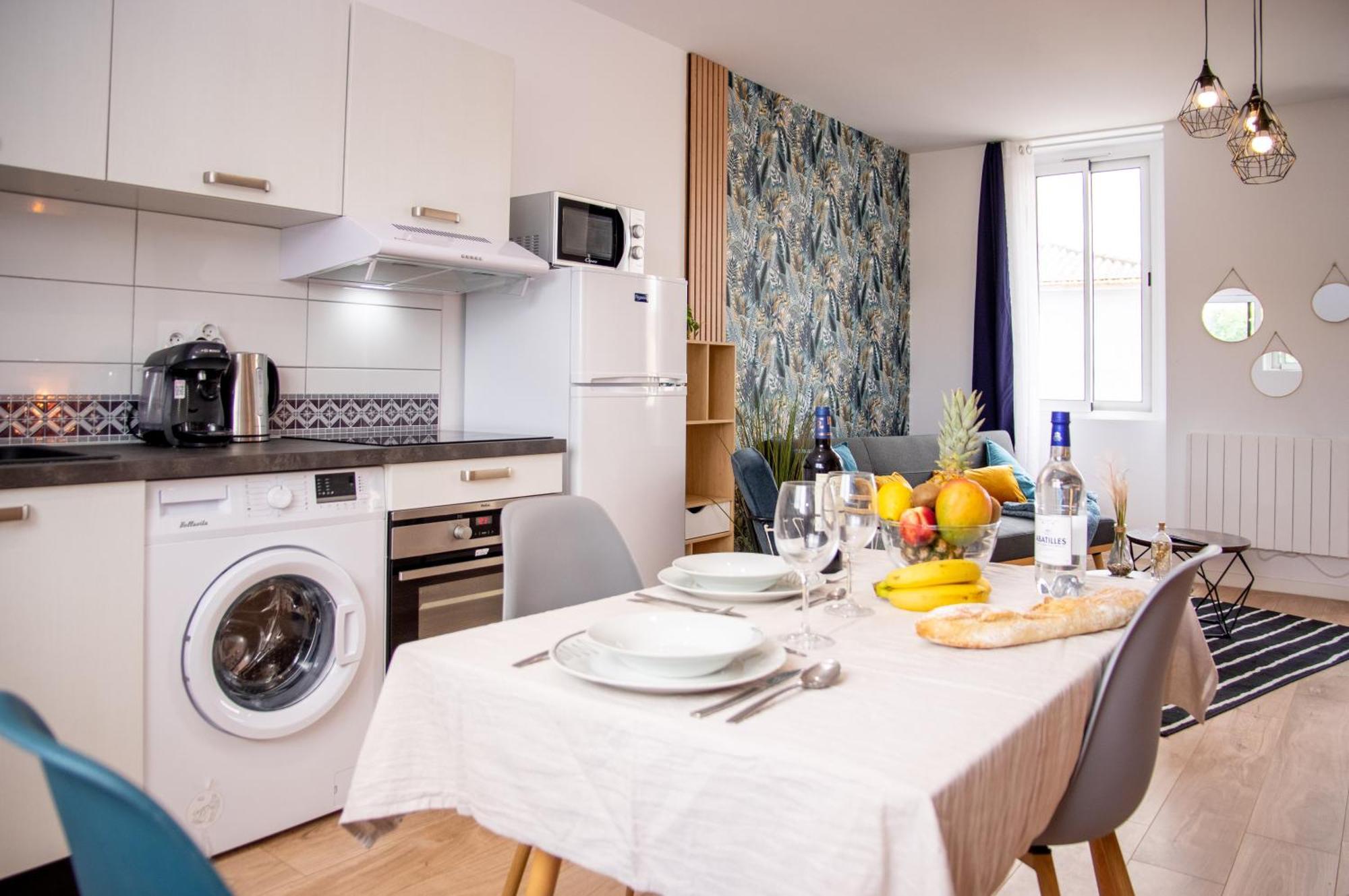 Duplex Cocoon - 10 Min De Blaye - 20 Min Cnpe - Wifi - Tv Hd Lägenhet Saint-Seurin-de-Cursac Exteriör bild
